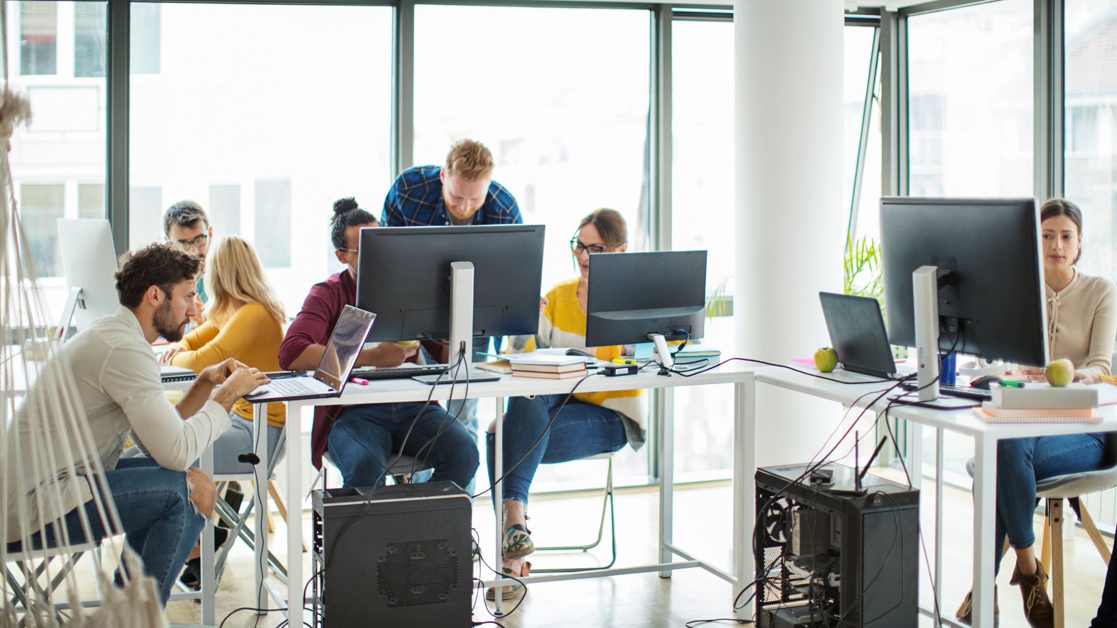 10 Essential Tips for Collaborating Effectively with a Custom Application Development Company